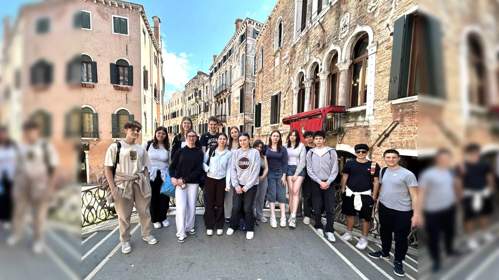 Die Schülergruppe beim Italien-Austausch (Foto: Benedikt Marpert)