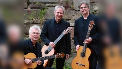 Markus Bartke, Jörg Schmidt und Hermann Beuchert  sind das Cassalla Gitarrentrio. (Foto: Michael Schaefer)