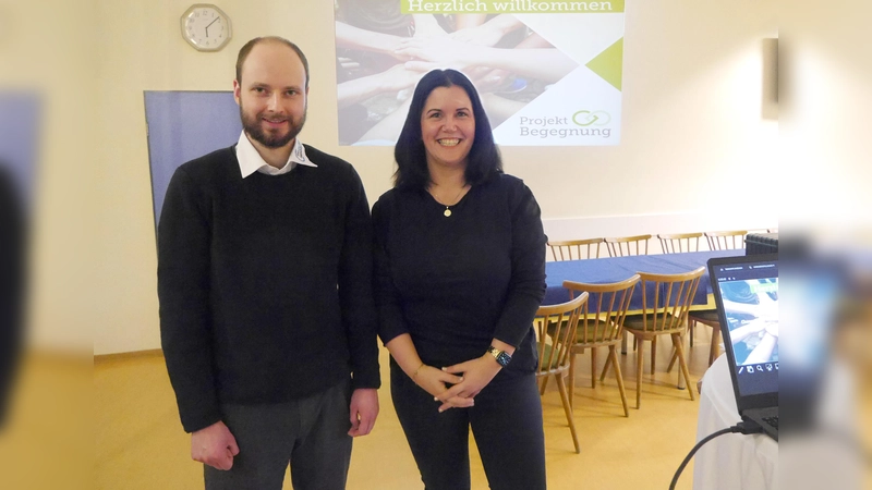 Moritz Kremer vom Kreissportbund und Sarah Austermühl von Projekt Begegnung haben die Möglichkeiten zur Einbindung der Sportvereine in die Ganztagsbetreuung an den Grundschulen vorgestellt. (Foto: Kreissportbund Holzminden)