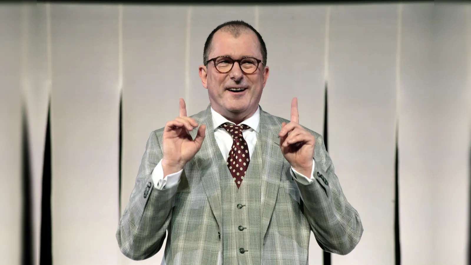 Weniger Stress, mehr Balance: Erfolgsanwalt Björn Diemel krempelt sein Leben um – und das seiner Klienten gleich mit. (Foto: Dietrich Dettmann)