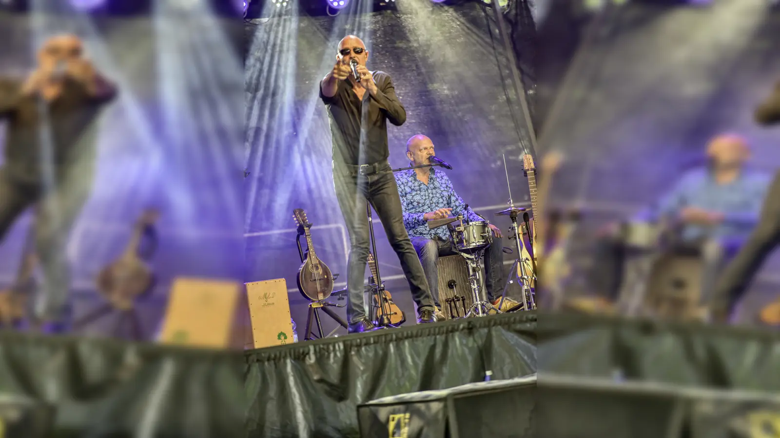 C (Mathias Zeh) und Rainer (Schacht) sind das Gesangsduo „die feisten“ (Foto: die feisten: Roland Buss)