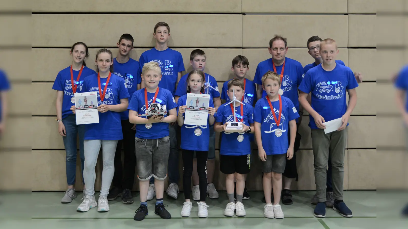 Die beiden erfolgreichen Teams der Grundschule und des Gymnasiums Steinheim. (Foto: Realschule Steinheim)