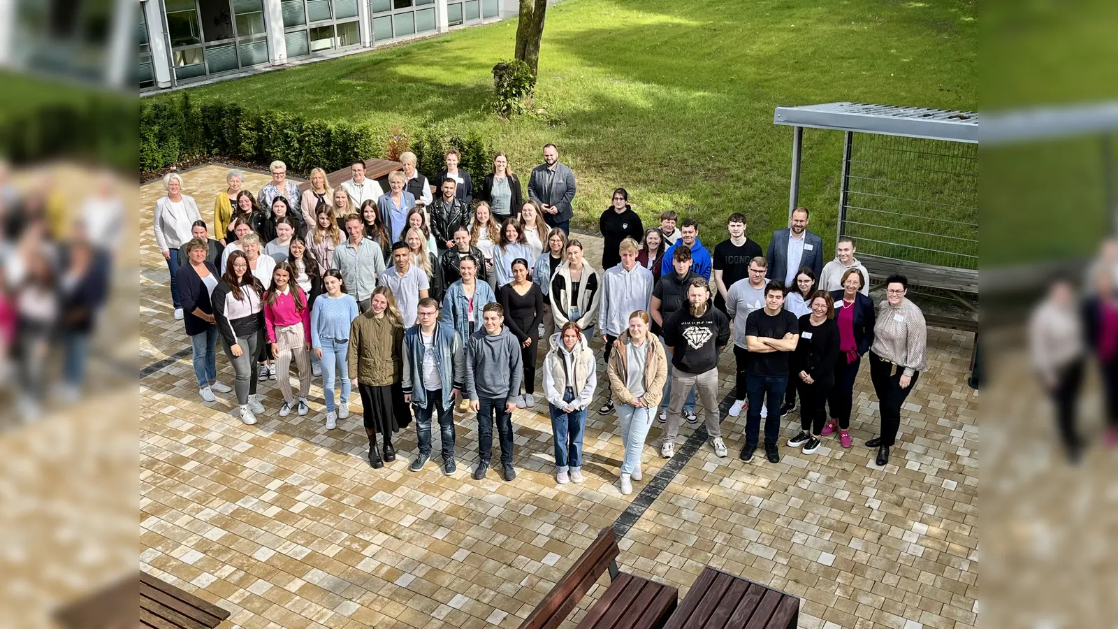 Willkommen bei der KHWE: 44 Frauen und Männer beginnen in diesem Jahr die Ausbildung als Pflegefachfrau-/mann am Bildungszentrum Weser-Egge in Brakel. (Foto: KHWE)
