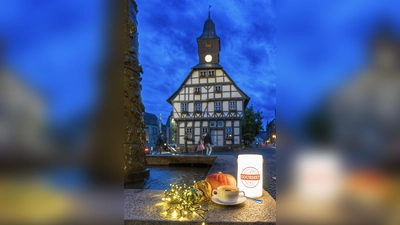 Genussvoller Herbstabend in Uslar: Beim Herbstzauber laden Geschäfte zum Shoppen und Schlemmen ein. (Foto: Kerstin Petersen)
