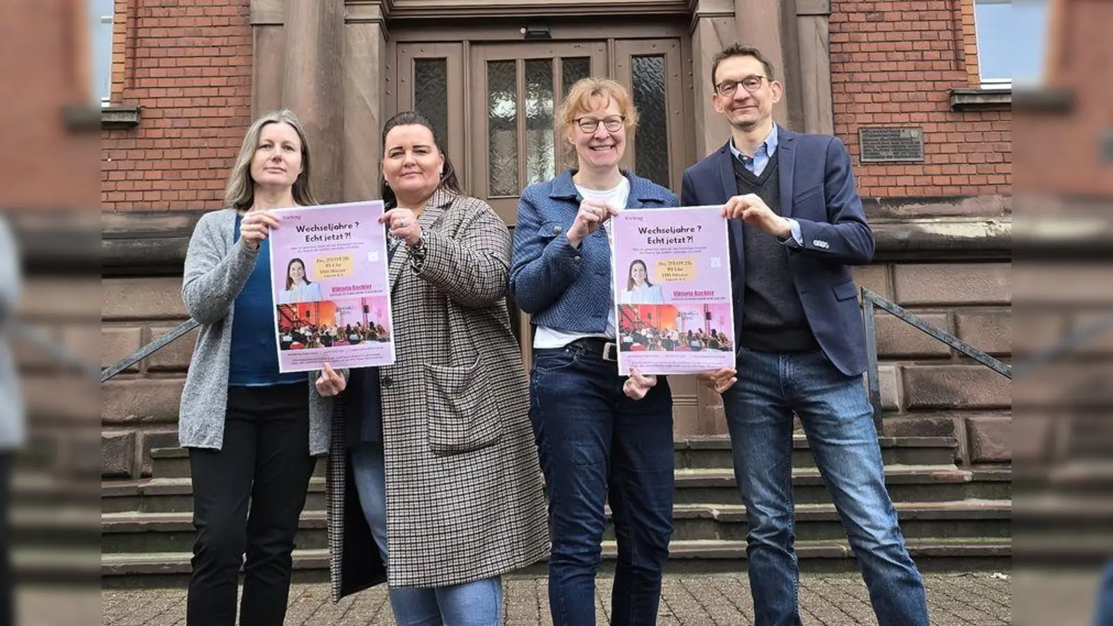 V.l.: Cornelia Pätzold (Selbsthilfe-Büro Kreis Höxter, Nadine Nolte (Gleichstellungsbeauftragte der Stadt Höxter), Katja Hübner (LandFrauen Kreisverband Höxter-Warburg) und Mario Hildebrand (VHS Höxter-Marienmünster). (Foto: privat)