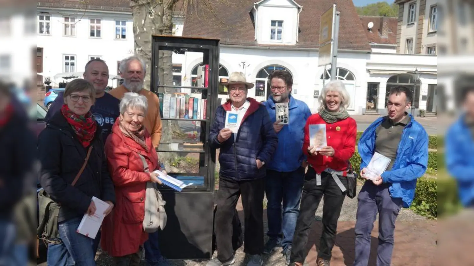 Einweihung Bücherschränke (Foto: Juliane Ziegler)