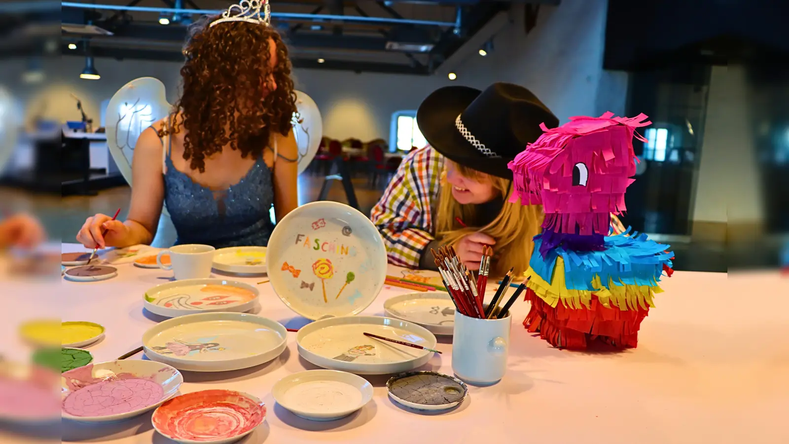 Faschingsworkshop im Museum. (Foto: Museum Schloss Fürstenberg)