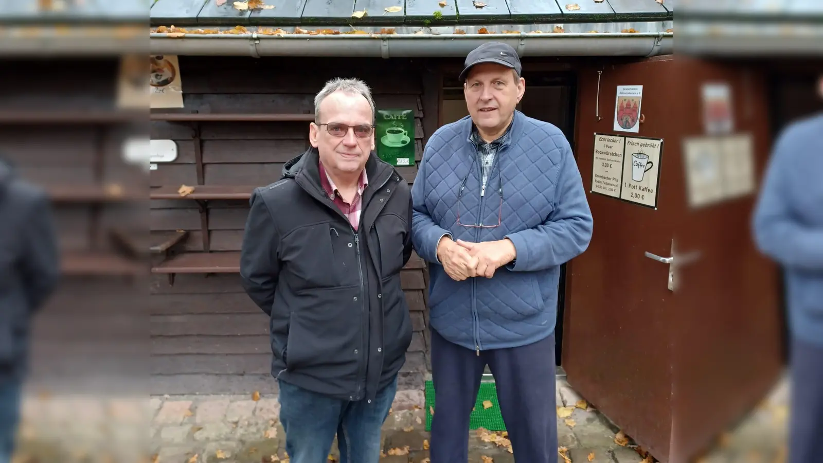 Jürgen Pfennig (links) wurde von Detlef Schiweck (Vize-Vorsitzender) begrüßt. (Foto: Ulrich Schachtschneider )