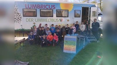 Der Lumbricus-Umweltbus erlaubte Einblicke in spannende Lebensräume. (Foto: privat)