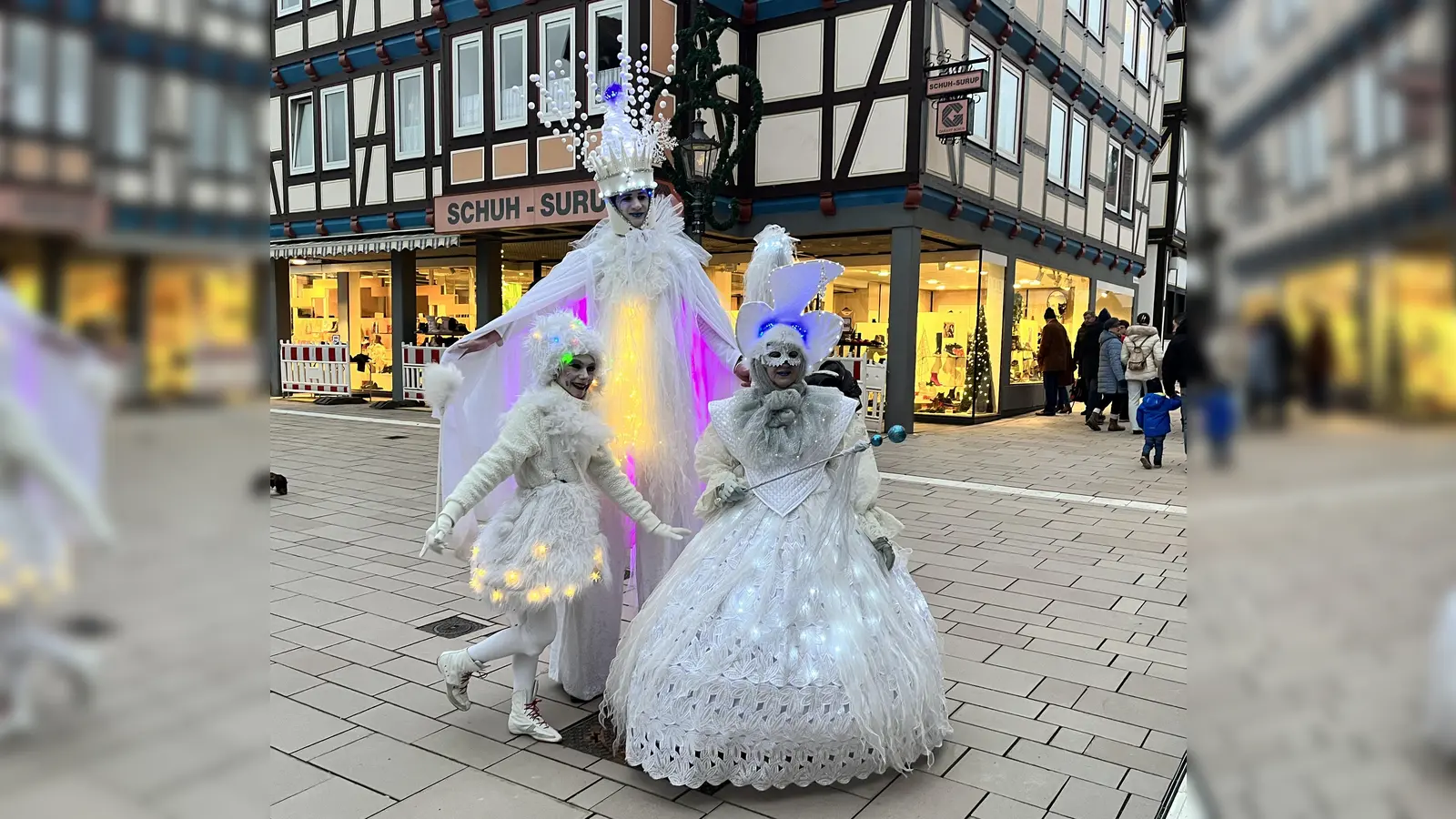 Weihnachtsmarkt in Hofgeismar am dritten Adventswochenende.  (Foto: Julia Sürder)