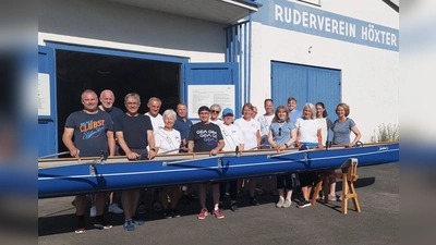 Vor dem Bootshaus. (Foto: privat)