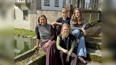 Freuen sich wieder auf eine intensiver und spannende Festivalwoche vom 26. Juni bis 4. Juli: (von oben links) Elsa Lötzke, Frieda Beermann, Clara Beermann und Jean Lötzke. (Foto: KulturGut/M. Schäfer)