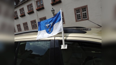 Autoflaggen des Beverunger Schützenvereins. (Foto: Schützenverein)