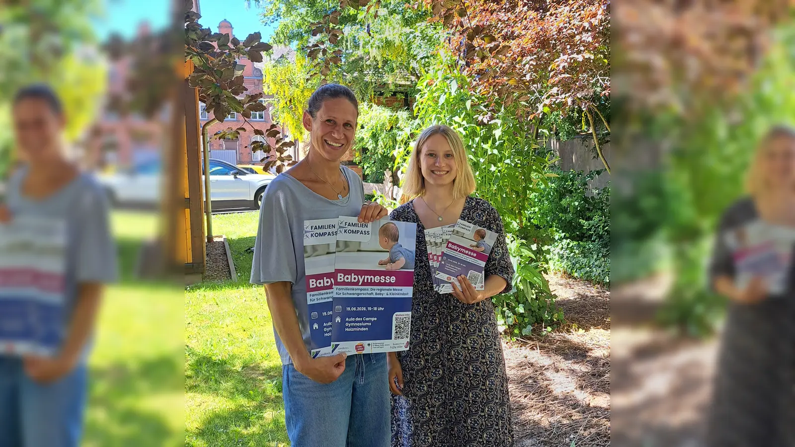 V.l.: Ilona Feyer-Yurttas, Bereichsleiterin der Präventiven Hilfen, und Alina Niemeyer, Netzwerkkoordinatorin der Frühen Hilfen, freuen sich bereits auf die Auftaktveranstaltung des Familienkompasses. (Foto: Landkreis Holzminden)