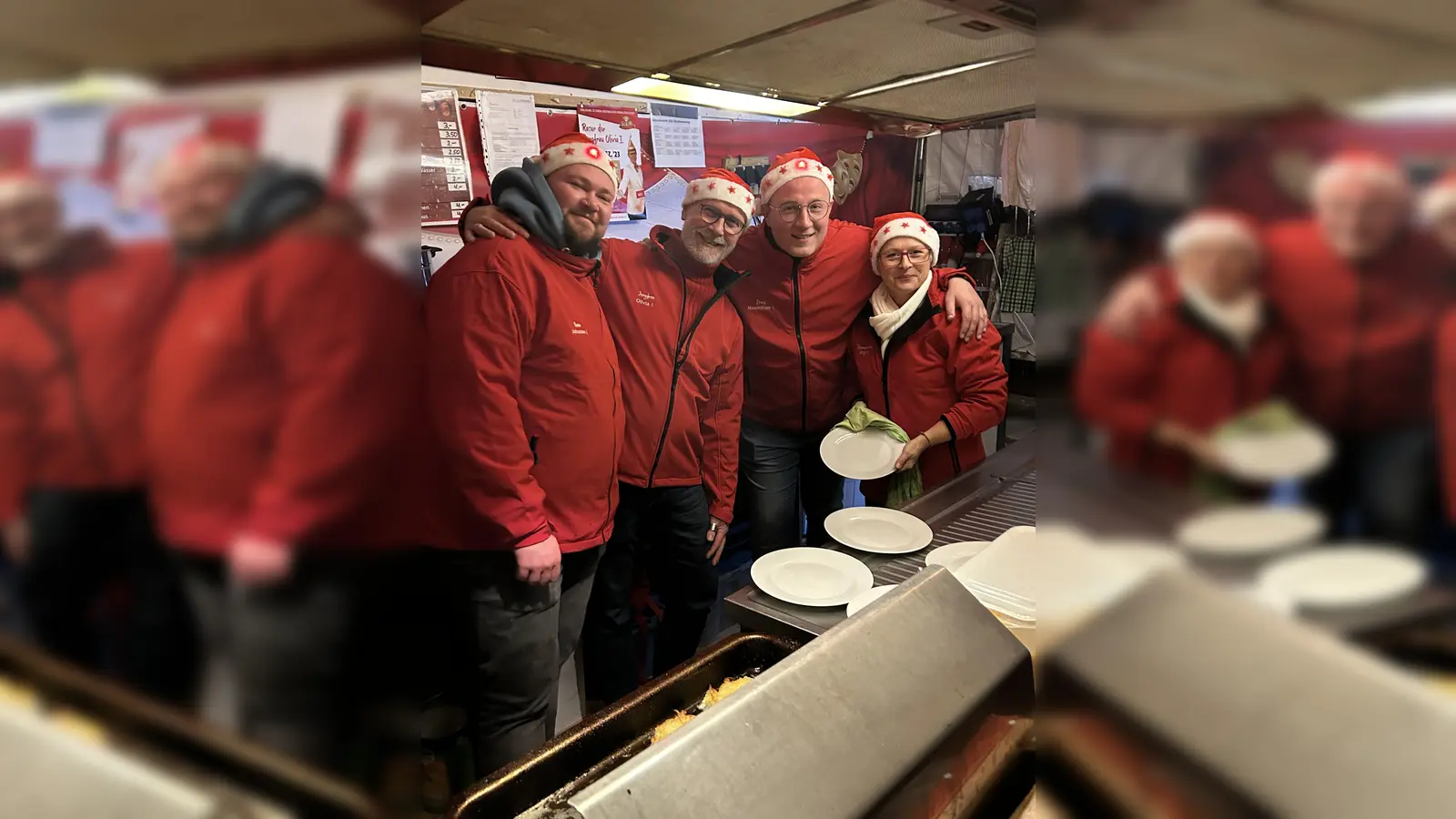 Die KG Rot-Weiße Garde auf dem Adventsmarkt. (Foto: privat)