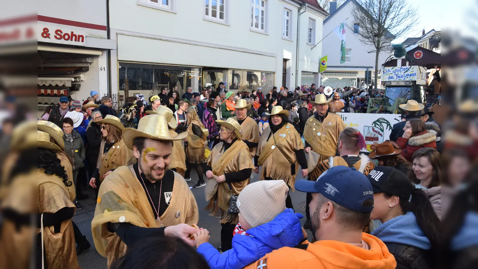 Auf Steinheims Straßen gings mal wieder besonders lustig zu. (Foto: Marc Otto)