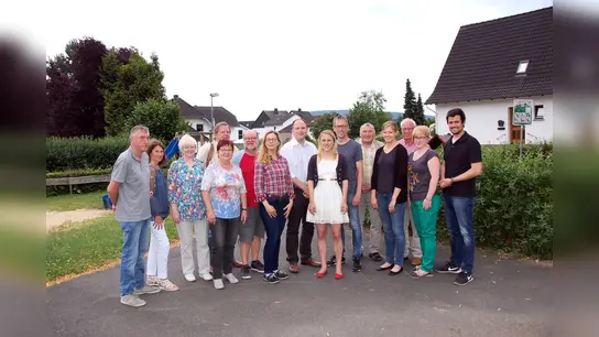 „Inklusion fängt in den Köpfen an“: Gemeinsam mit der Dozentin Frauke Schacht (Mitte) diskutierten die Sozialdemokratinnen und Sozialdemokraten in Godelheim. (Foto: Foto: SPD Kreis Höxter)