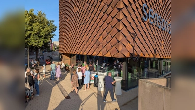 Pause an der Sensoria-Bar. (Foto: Stadtmarketing Holzminden GmbH)