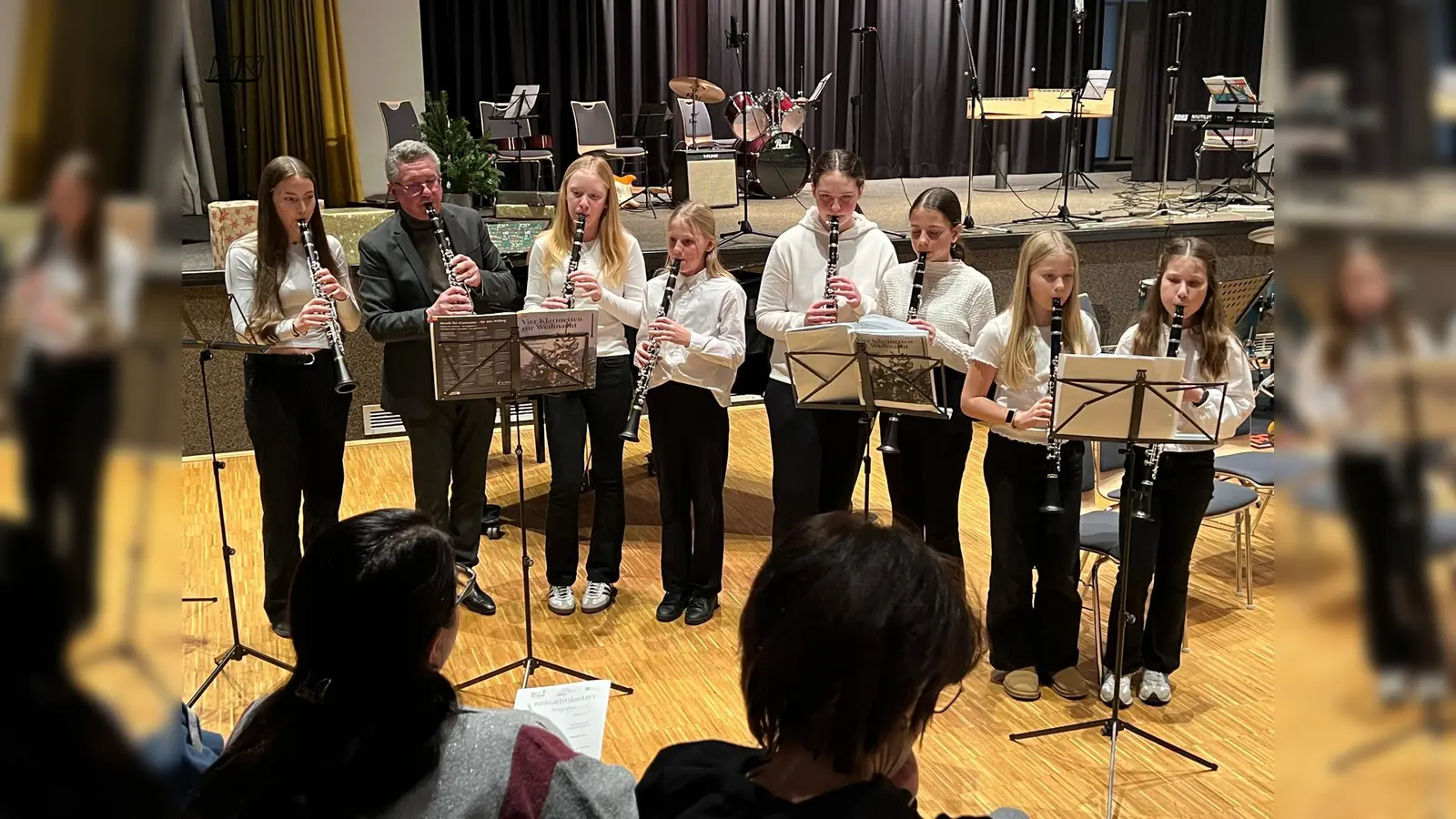 Das Weihnachtskonzert des Gymnasiums zeigte die Bandbreite des Musikunterrichts am Gymnasium.  (Foto: Gymnasium Beverungen)