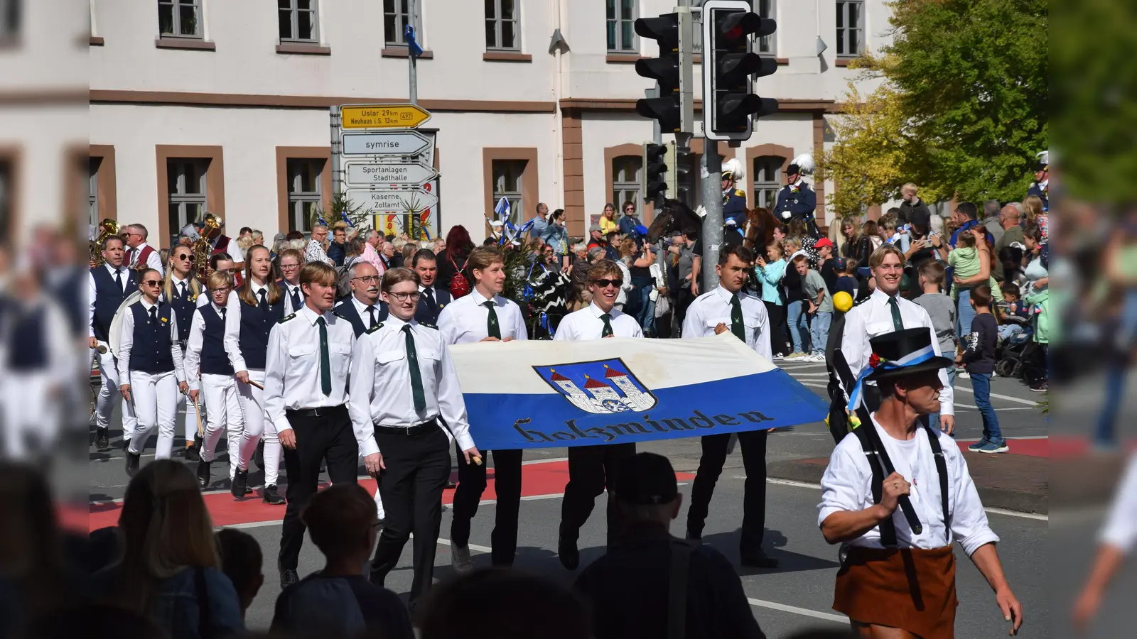 Impressionen vom Holzmindener Schützenfest-Umzug. (Foto: Marc Otto)