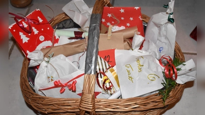 So sieht ein Kalender-Wichtel-Korb nach dem Päckchentausch aus. (Foto: Barbara Siebrecht)
