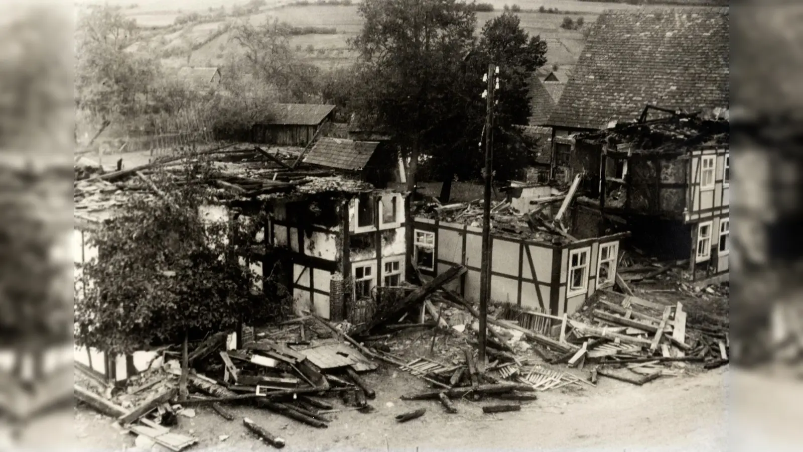Der Großbrand 1935 zweier Bauernhöfe war Anlass zur Gründung der Löschgruppe Ovenhausen.  (Foto: Löschgruppe Ovenhausen)