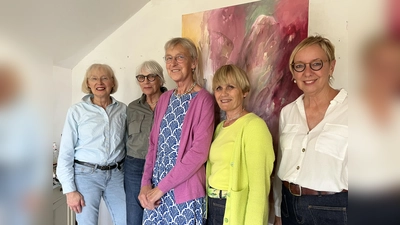 V.l.: Maria Föcking, Bringfriede Fokken-Eichner, Vera Jeserich, Charlotte Heuel und Elisabeth Jux-Hiltrop. (Foto: privat)