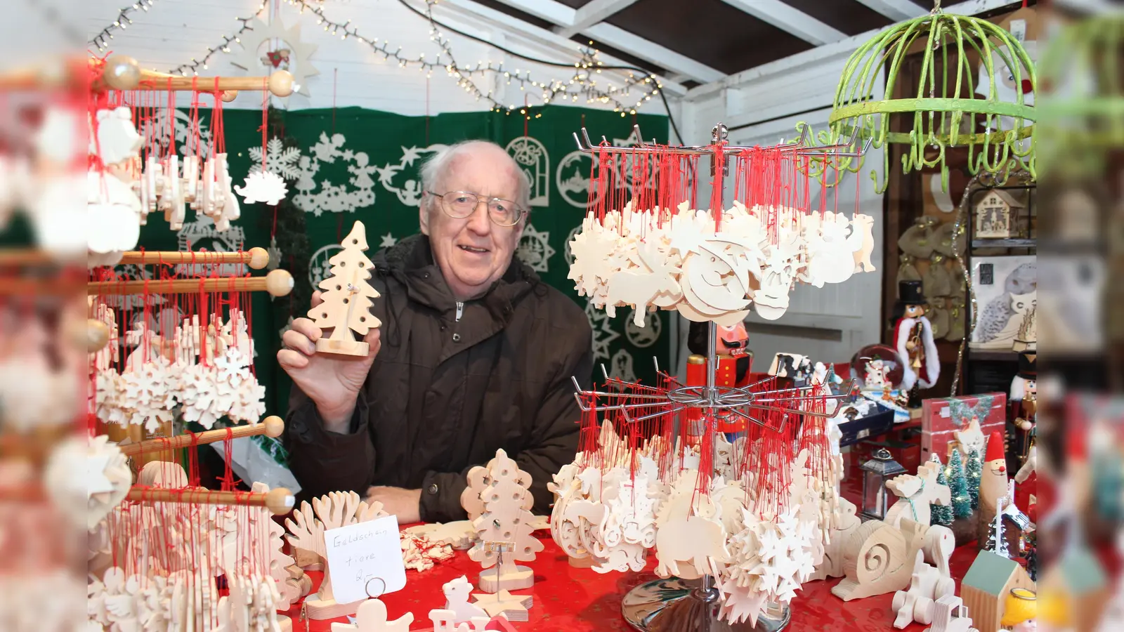 Weihnachtsmarkt Hofgeismar am 2. Adventswochenende 2022 (Foto: Inge Seidenstücker)