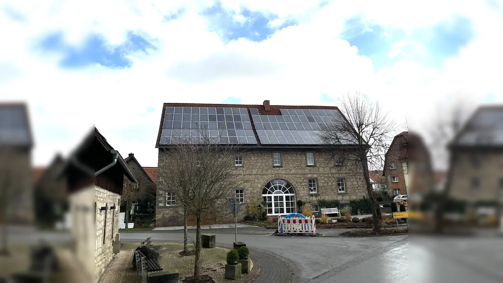 Haus mit Solar-Anlage auf dem Dach. (Foto: Kreis Höxter)
