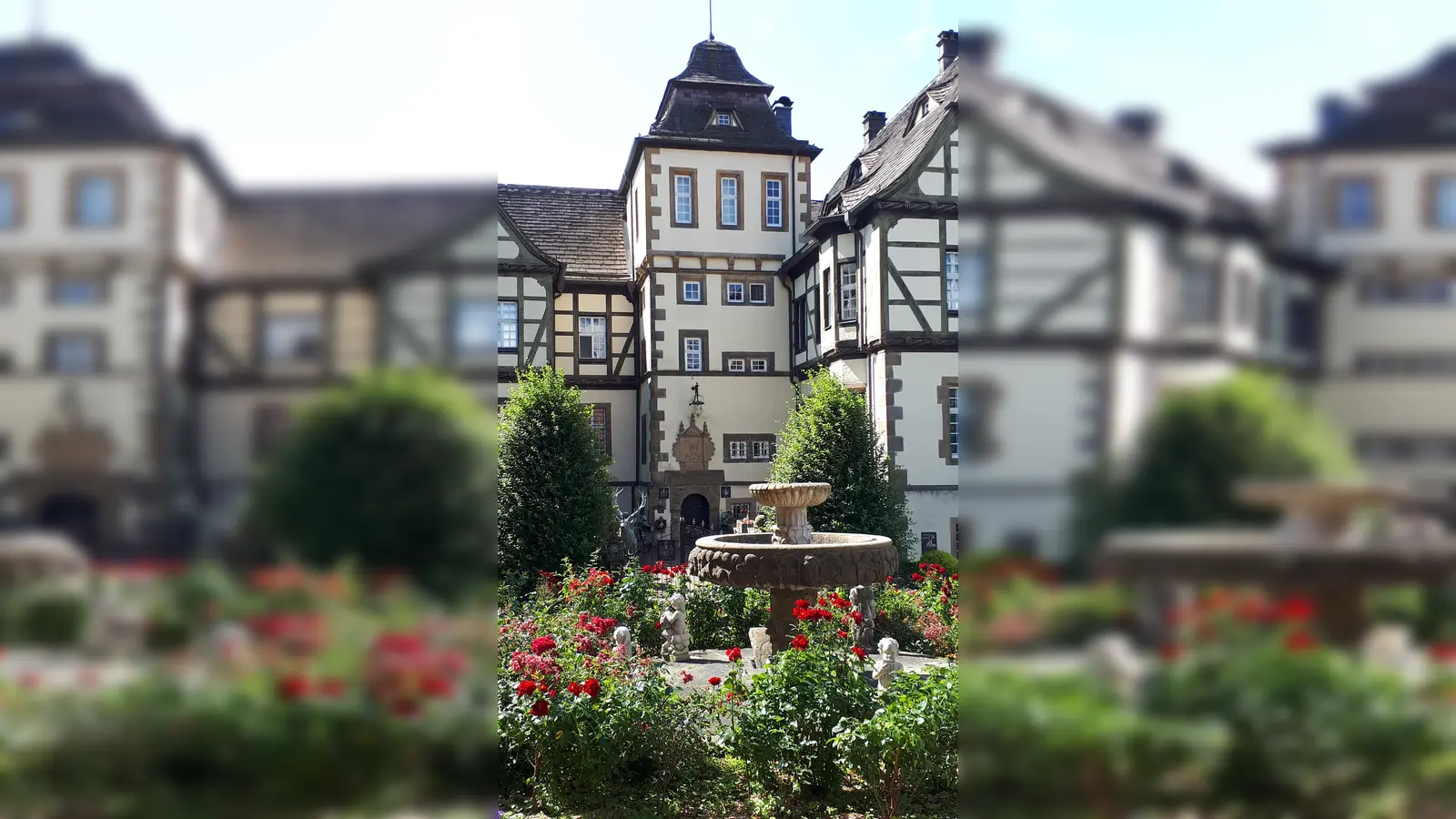 Das Wasserschloss im Sommer. (Foto: privat)