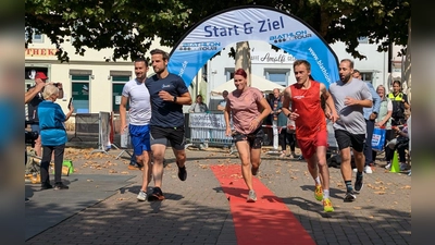 Mit Kati Wilhelm war der Promi-Lauf des 6. Citybiathlon Holzminden hochkarätig besetzt. (Foto: Stadtmarketing Holzminden GmbH)