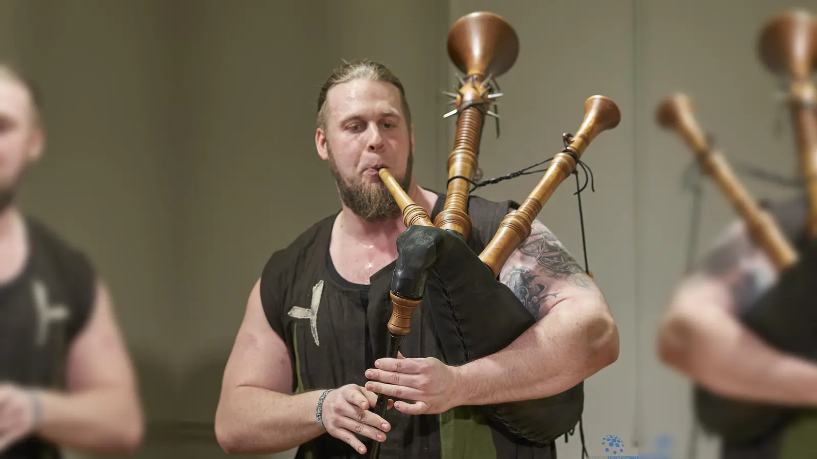 Unvermeydbar nahmen ihre Fans mit in die klangliche Welt des Mittelalters der Märkte und festlichen „Treyben“.  (Foto: Stefan Bönning)