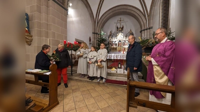 Anneliese Beine wird während des Gottesdienstes verabschiedet. (Foto: privat)