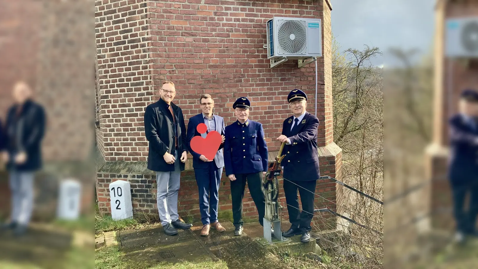 V.l.: Florian Greger, Thomas Groppe, Wolfgang Ewers und Georg Böddeker. (Foto: Bad Driburger Eisenbahnfreunde e.V.)