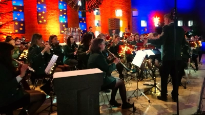 Die Stadtkapelle unter der Leitung von Ulrich Winsel. (Foto: Doris Dietrich)