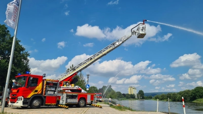 Die Feuerwehr hautnah. (Foto: Peter Vössing)