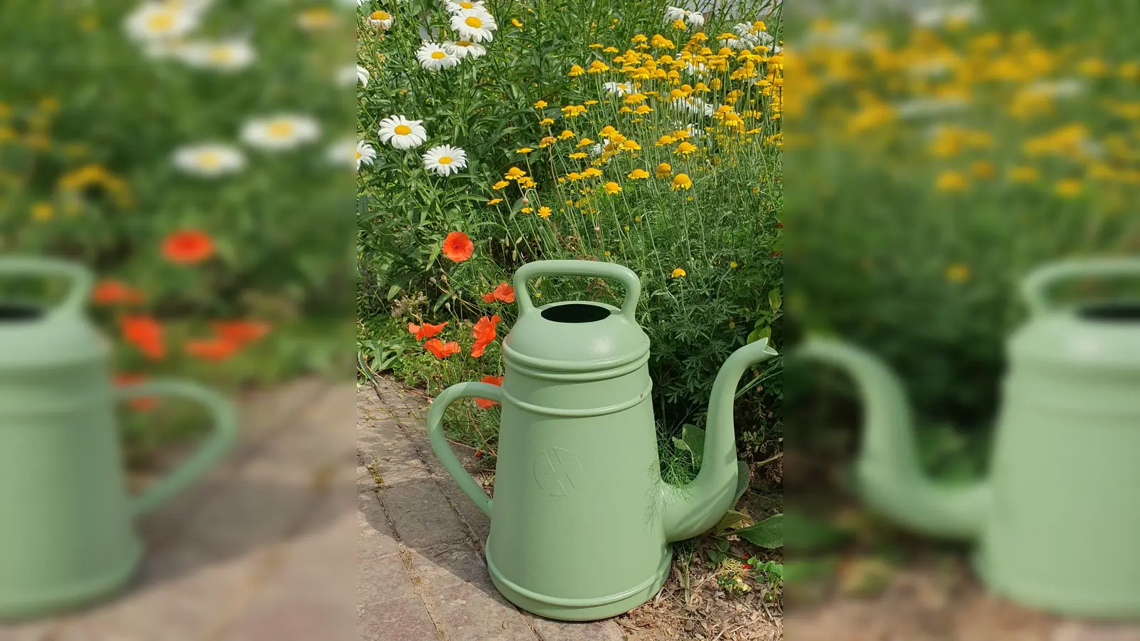 Im Moment stehen die Gärten in voller Blüte und die Besitzer sind mit Wässern und Ernten beschäftigt. (Foto: Barbara Siebrecht)