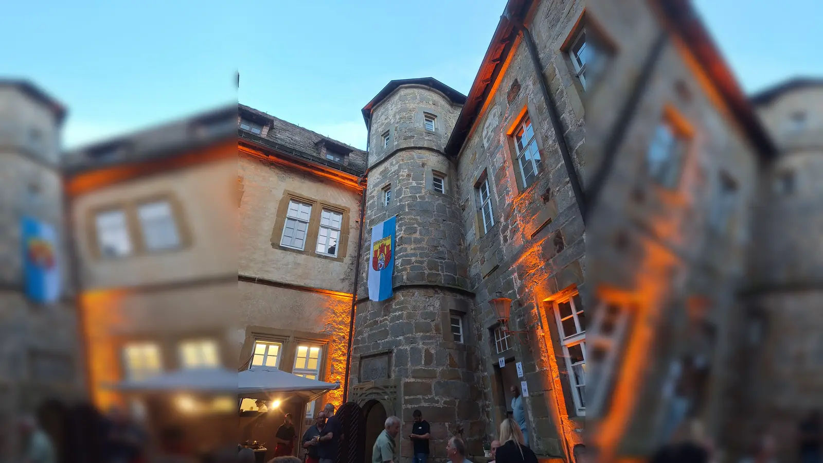 Eindrucksvolle, historische Kulisse: Im Burghof wird wieder gefeiert. (Foto: privat)