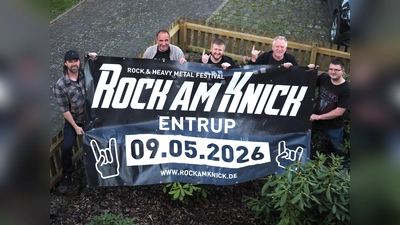 „Wir sind bereit und wir freuen uns auf viele Gäste“, sagen (v. l.) Thorsten, Dieter, Michael, Thomas und Michael.  (Foto: privat)