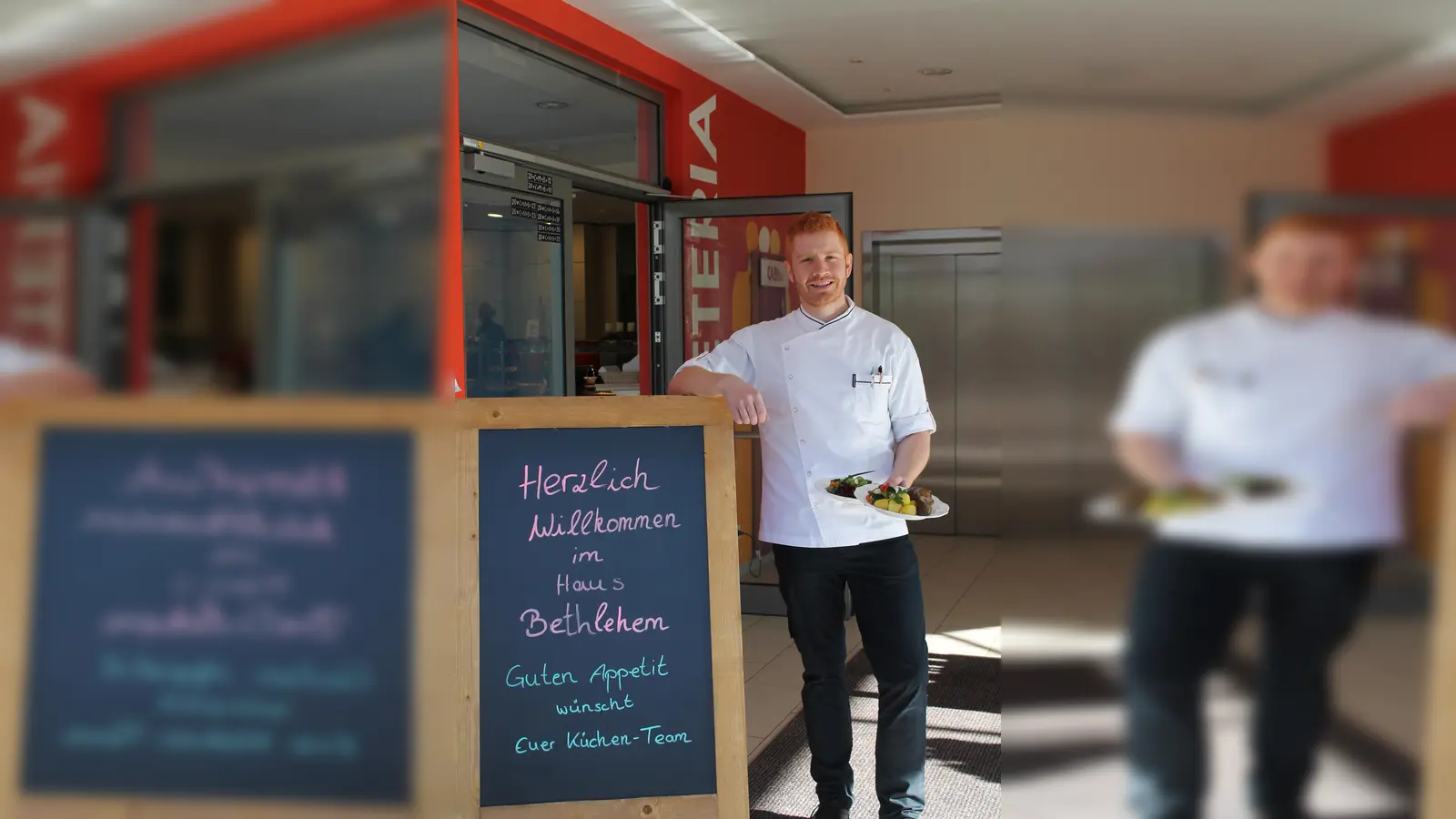 Küchenchef Mario Henkenius freut sich, dass er mit seinem Team auch wieder externe Gäste im Haus Bethlehem begrüßen darf.  (Foto: CWW Paderborn)