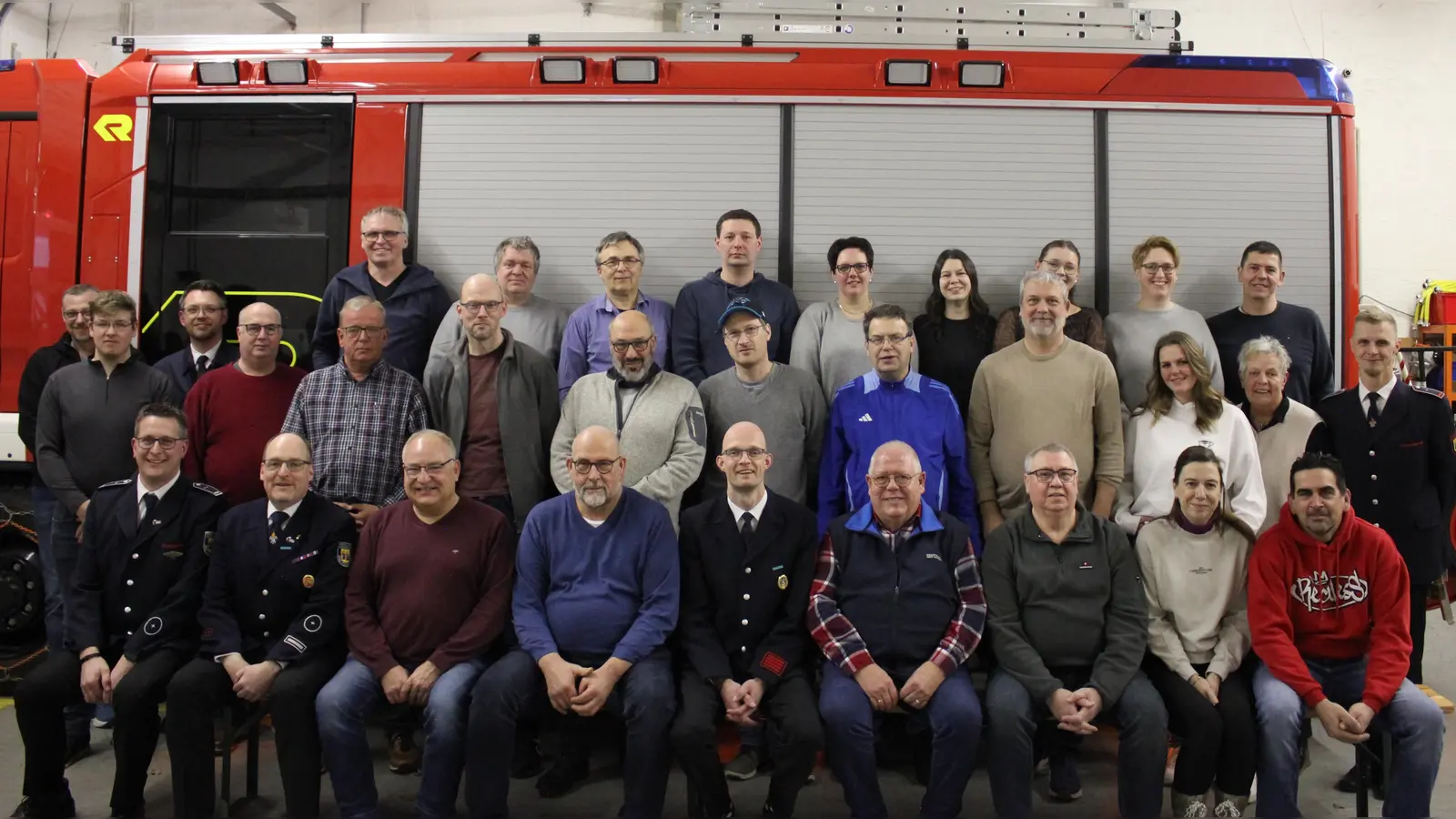 Mitglieder des Fördervereins Löschzug Willebadessen trafen sich zur Jahreshauptversammlung im Feuerwehrgerätehaus. (Foto: Förderverein Löschzug Willebadessen / privat)