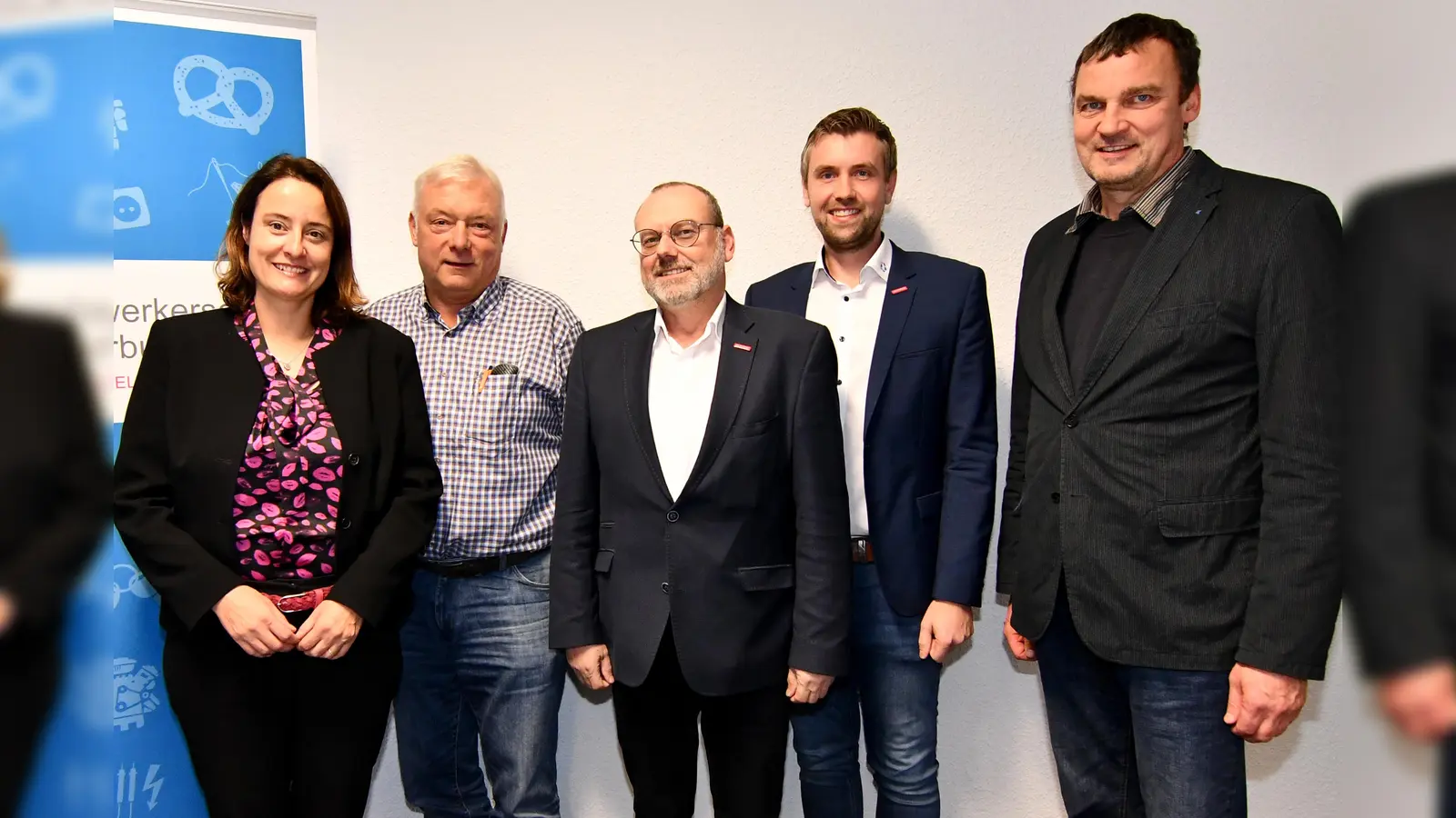 V.l.: Regierungspräsidentin Anna Katharina Bölling, Kreishandwerksmeister Martin Knorrenschild, Hauptgeschäftsführer der Kreishandwerkerschaft Gerald Studzinsky, Geschäftsführer der Kreishandwerkerschaft Dominik Rüther sowie der stv. Kreishandwerksmeister Felix Dreier. (Foto: privat)