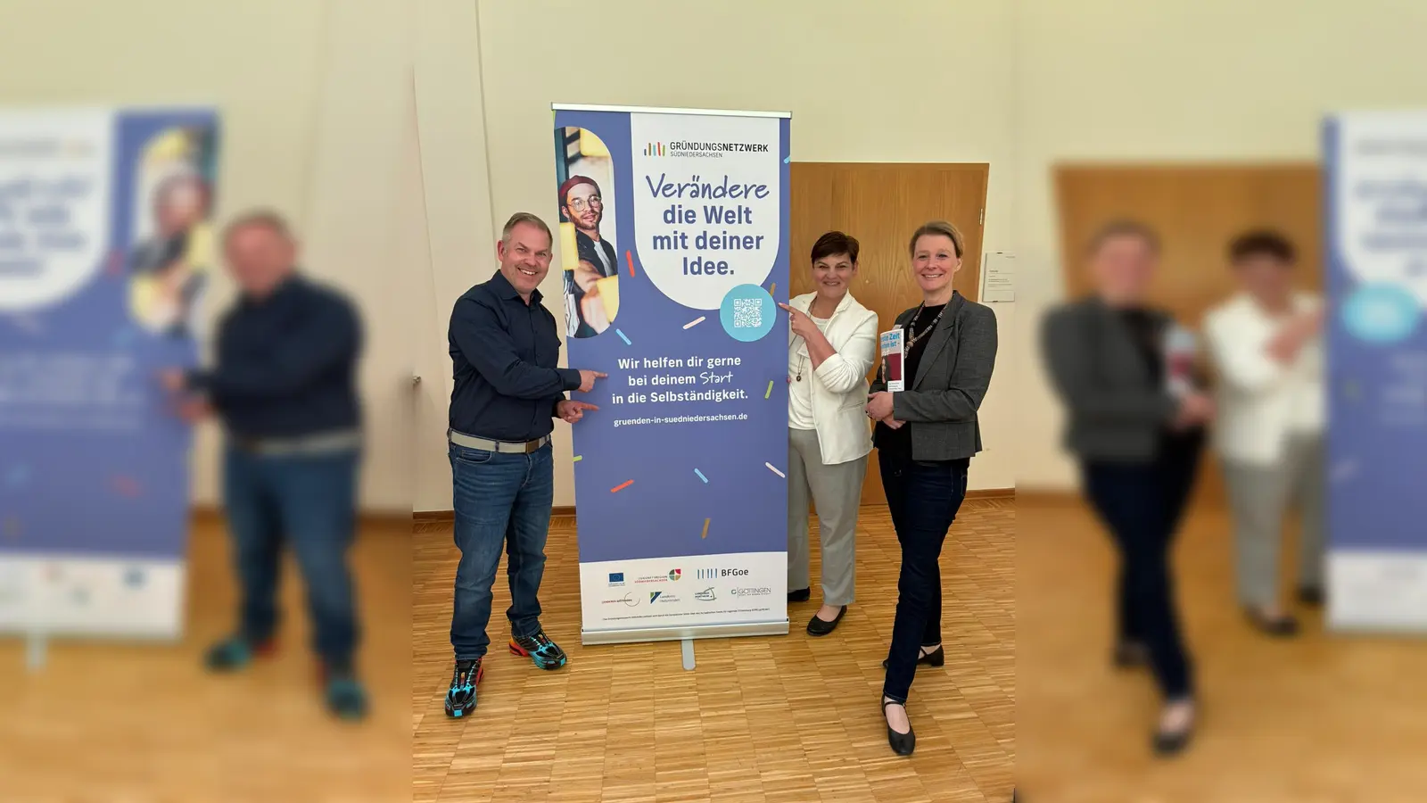 V.l.: Markus Beyer, NBank Berater, Nicole Christoph von der Wirtschaftsförderung des Landkreises Holzminden und Cathrin Ahlborn, Gründungsnetzwerk Südniedersachsen. (Foto: Gründungsnetzwerk Südniedersachsen)
