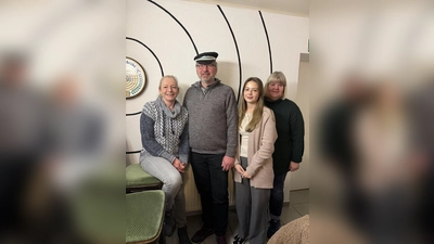 V.l.: Dagmar Klement, Vorsitzender Martin Laudage, Jasmin Schmidt und Petra Schmidt. (Foto: privat)
