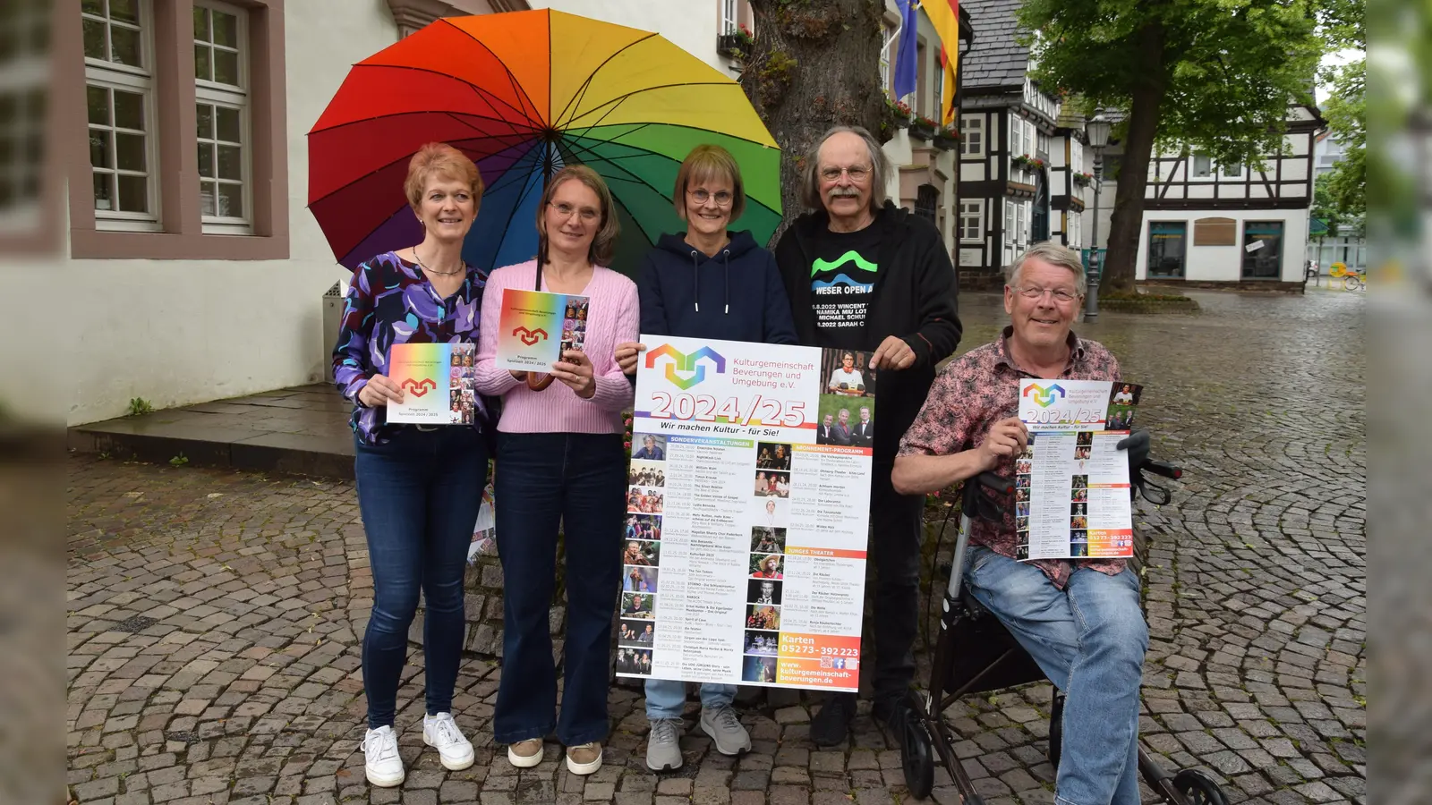 Das Team der Kulturgemeinschaft stellte ihr kunterbuntes Programm vor (v.l.): Elke Reede, Nathalie Nesseler, Ute Pannewitz, Volker Faltin und Andreas Knoblauch-Flach.  (Foto: Marc Otto)