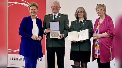 Verleihung der Pro-Musica-Plakette. (Foto: privat)