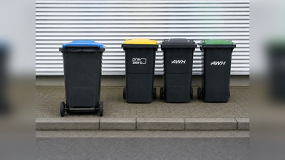 Welche Tonne steht richtig? Die AWH gibt Hinweise zur Behälterbereitstellung. (Foto: AWH)
