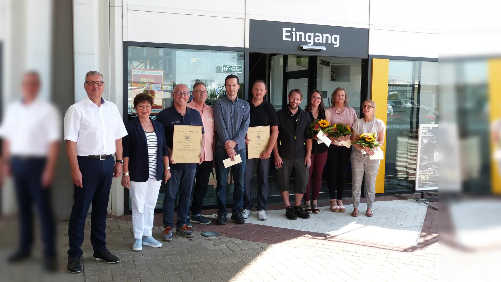 V.l.: Michael Zimbal (GF), Margret Ulma (GFin), Michael Lahmer, Hans Dieter Folmer, Matthias Eickhoff, Volker Rodemann, Kai Hegel, Katharina Kriegs, Bettina Wurst und Julia Weidele. (Foto: privat)