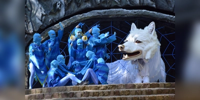Monster Ygramul hat den Glücksdrachen Fuchur in ihrem Netz gefangen. (Foto: Marc Otto)
