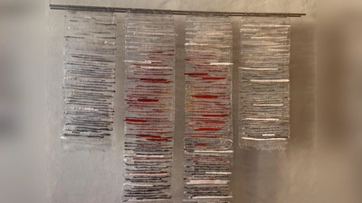 Eine Arbeit von Christa Fuhrmann aus der Ausstellung im Schloss Brake. (Foto: privat)